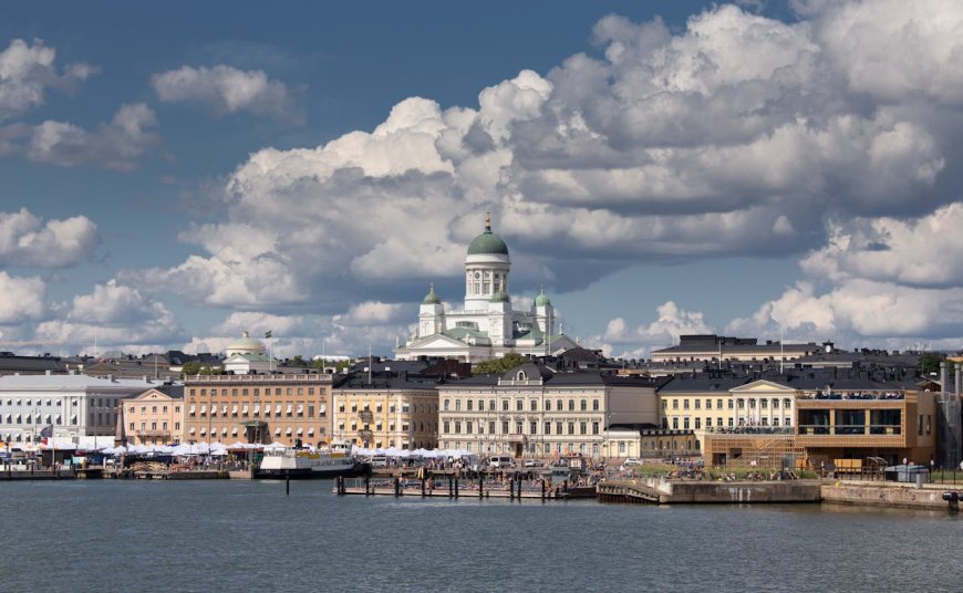 Best Bank Accounts for International Students in Finland 2026